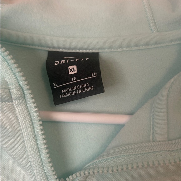 Nike Aqua Pullover Hoodie - Picture 2 of 4
